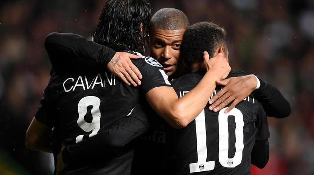 西媒：巴萨向欧足联提交报告，控诉法兰克福球迷破坏球场设施（西媒：巴萨已向欧足联递交申诉，指责法兰克福球迷损坏球场设施）