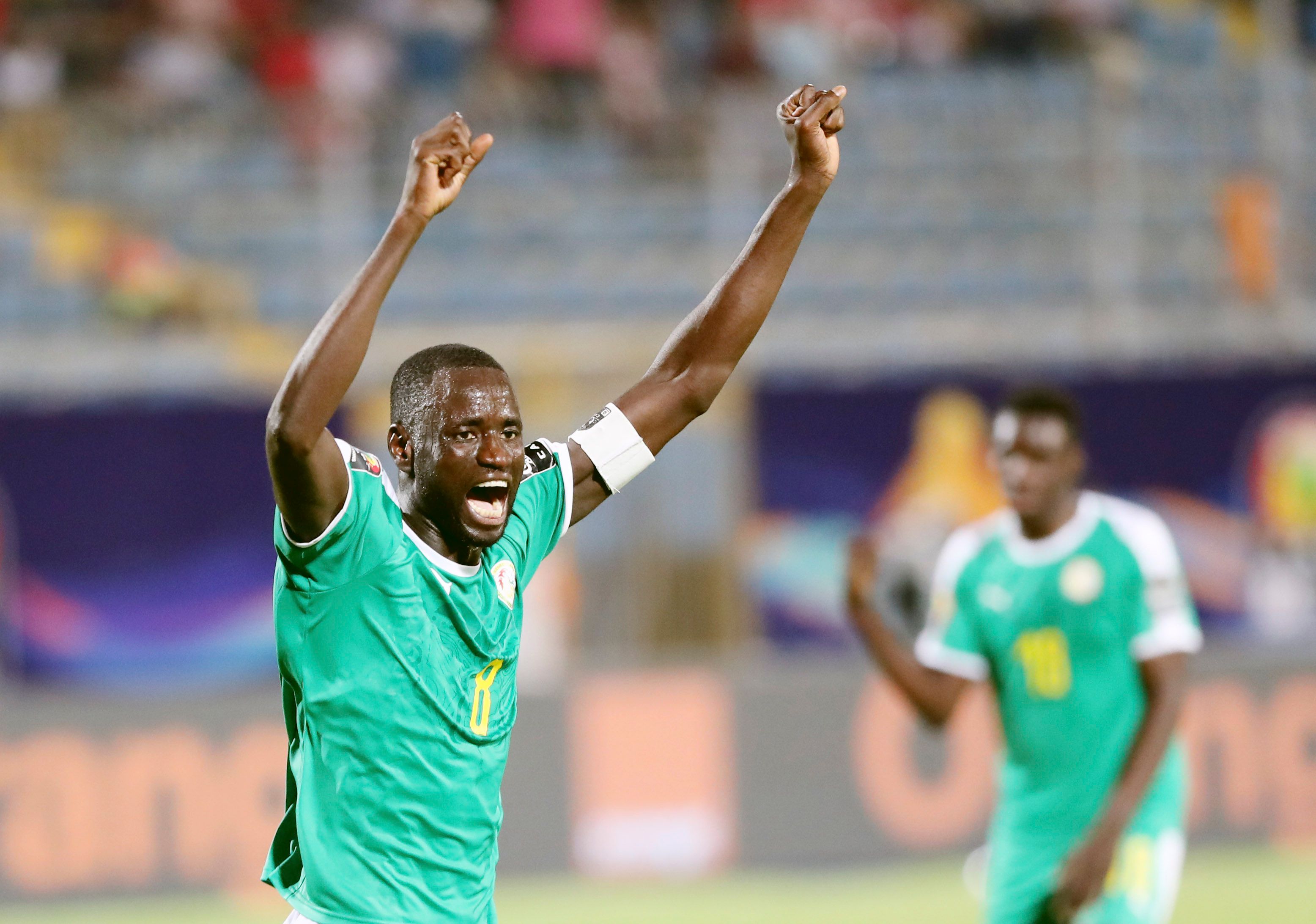 会员大会上施洛特贝克没和凯尔握手，记者：相关人员说没矛盾