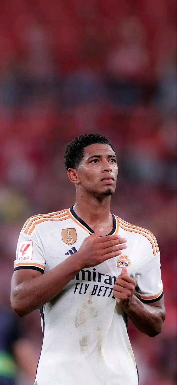 四个月后重返圣西罗！意媒：巴雷西今日将现场为米兰助威（阔别四月重回圣西罗，意媒称巴雷西今日现场为米兰加油）