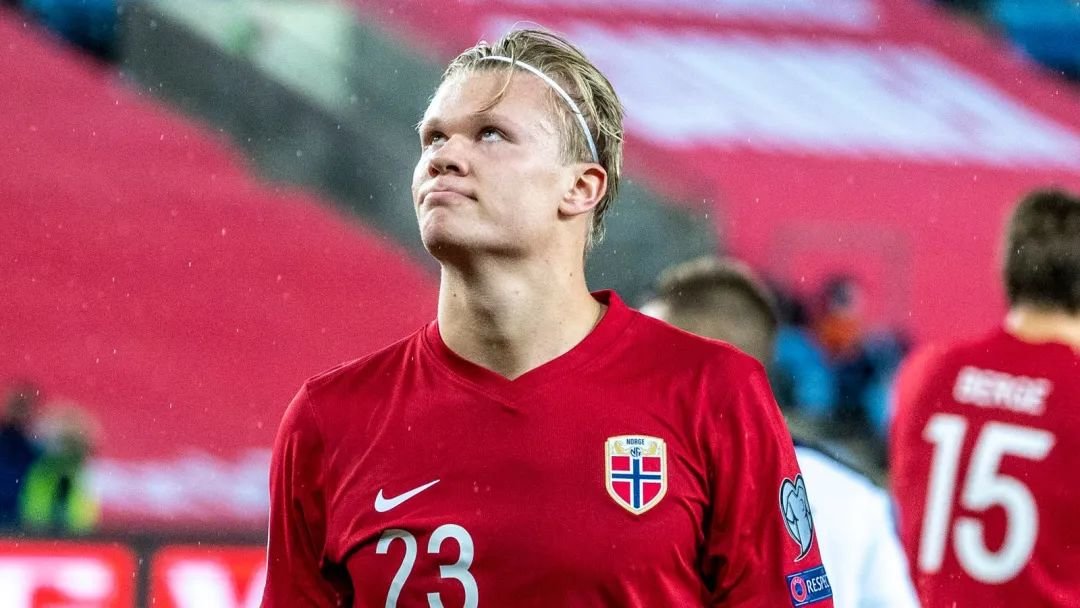 沪媒：波耶特从全北辞职后或重返中国，对执教中超持开放态度（沪媒：波耶特辞去全北主帅后或回归中国，愿考虑执教中超）