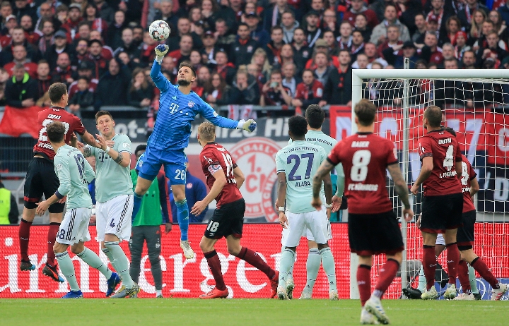 魔术主帅谈生病离场：我感觉头晕目眩，对阵绿军可以正常指挥（魔术主帅谈病退：曾头晕目眩，战凯尔特人照常指挥）