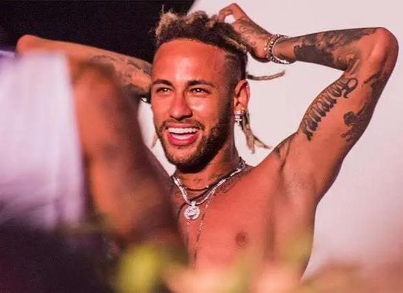 米切尔是历史第二多砍40+且5记三分的分卫，仅次于哈登（40+分且命中5记三分的分卫历史榜：米切尔第2，仅次哈登）