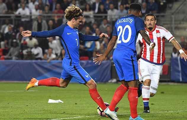 米体：莫伊塞-基恩正在与前意大利环球小姐约会（米体称：莫伊塞·基恩正与前意大利环球小姐交往）