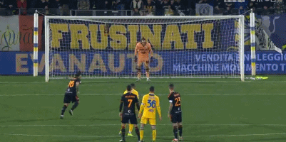 英媒：马特塔是热刺引援的首要目标，他与水晶宫谈判陷入僵局