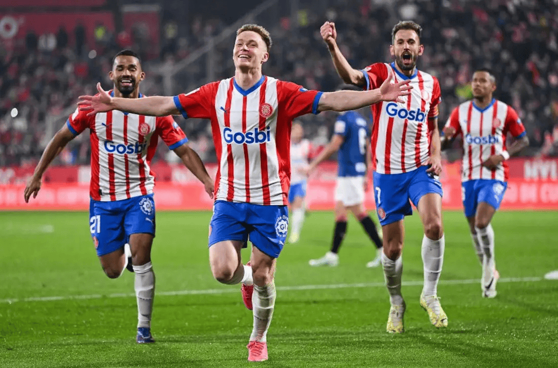 慕尼黑1860主席回应拜仁球迷横幅：这完全不尊重人，越界了（慕尼黑1860主席斥拜仁球迷横幅：失礼且越界）