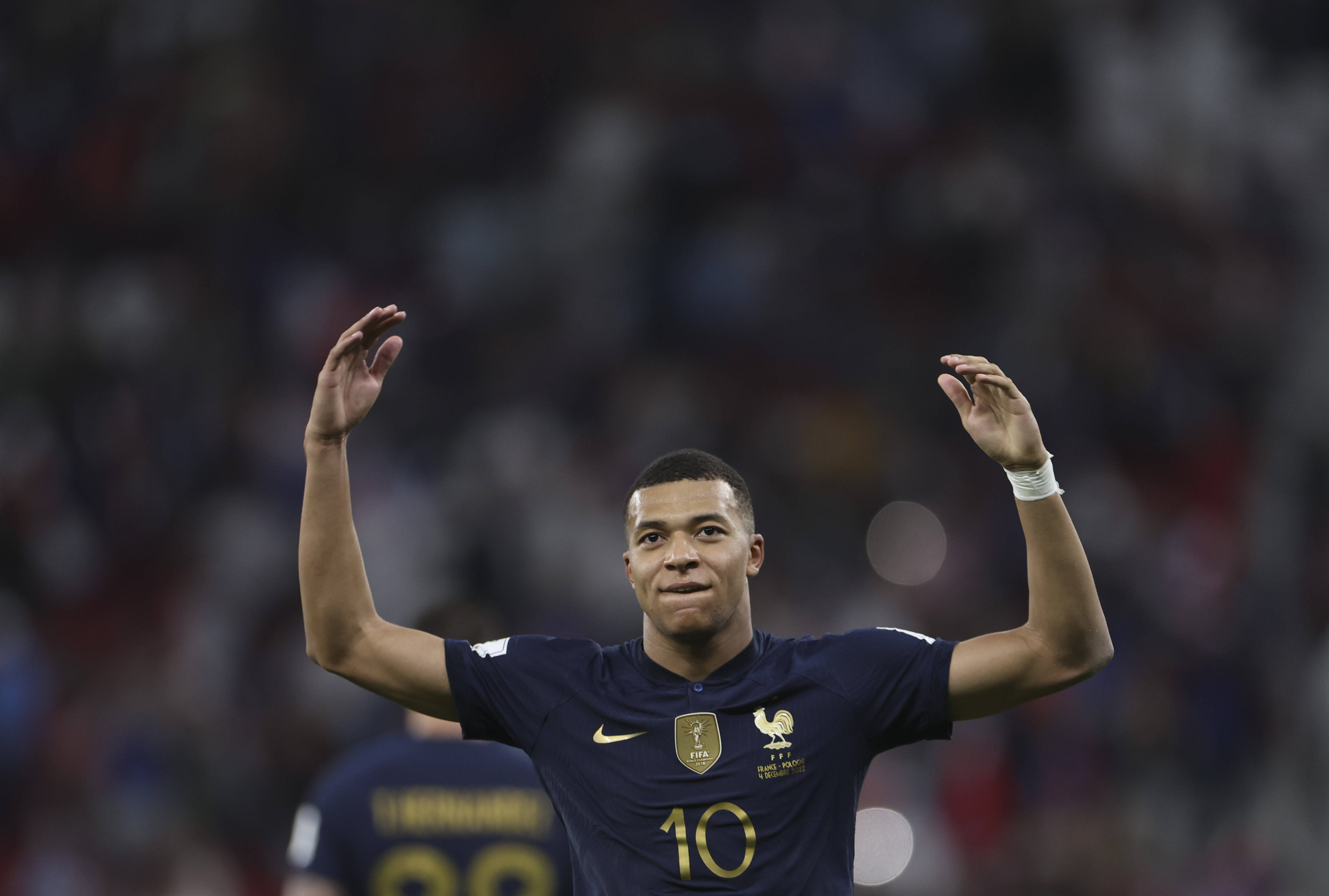 马特乌斯：德国队仍是世界杯夺冠热门；没有谁不可替代（马特乌斯：德国仍是世界杯争冠热门，队内无人不可替代）