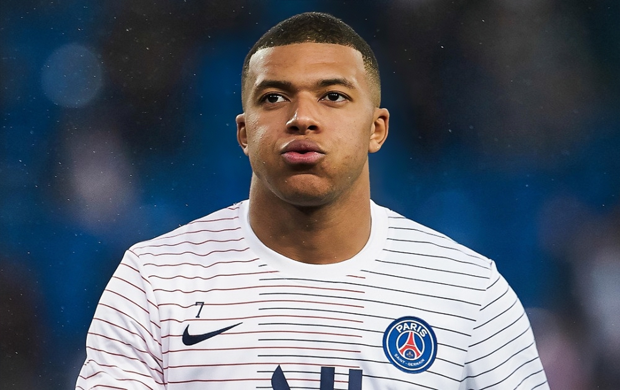 李玮洒成为首位获OPBF金腰带的中国女子拳手，多次在国际赛场取得胜利，正式转型为职业拳击选手。