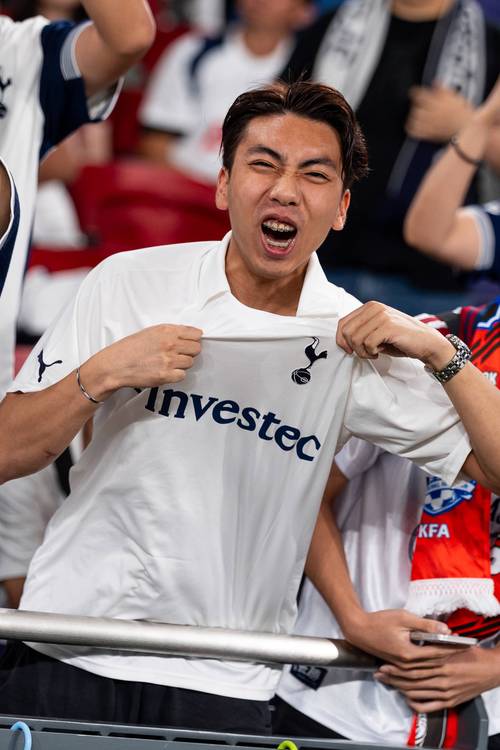 德国杯战报：凯恩破门，对手2送乌龙，拜仁3-2柏林联合（德国杯：凯恩建功+对手两乌龙，拜仁3-2险胜柏林联合）