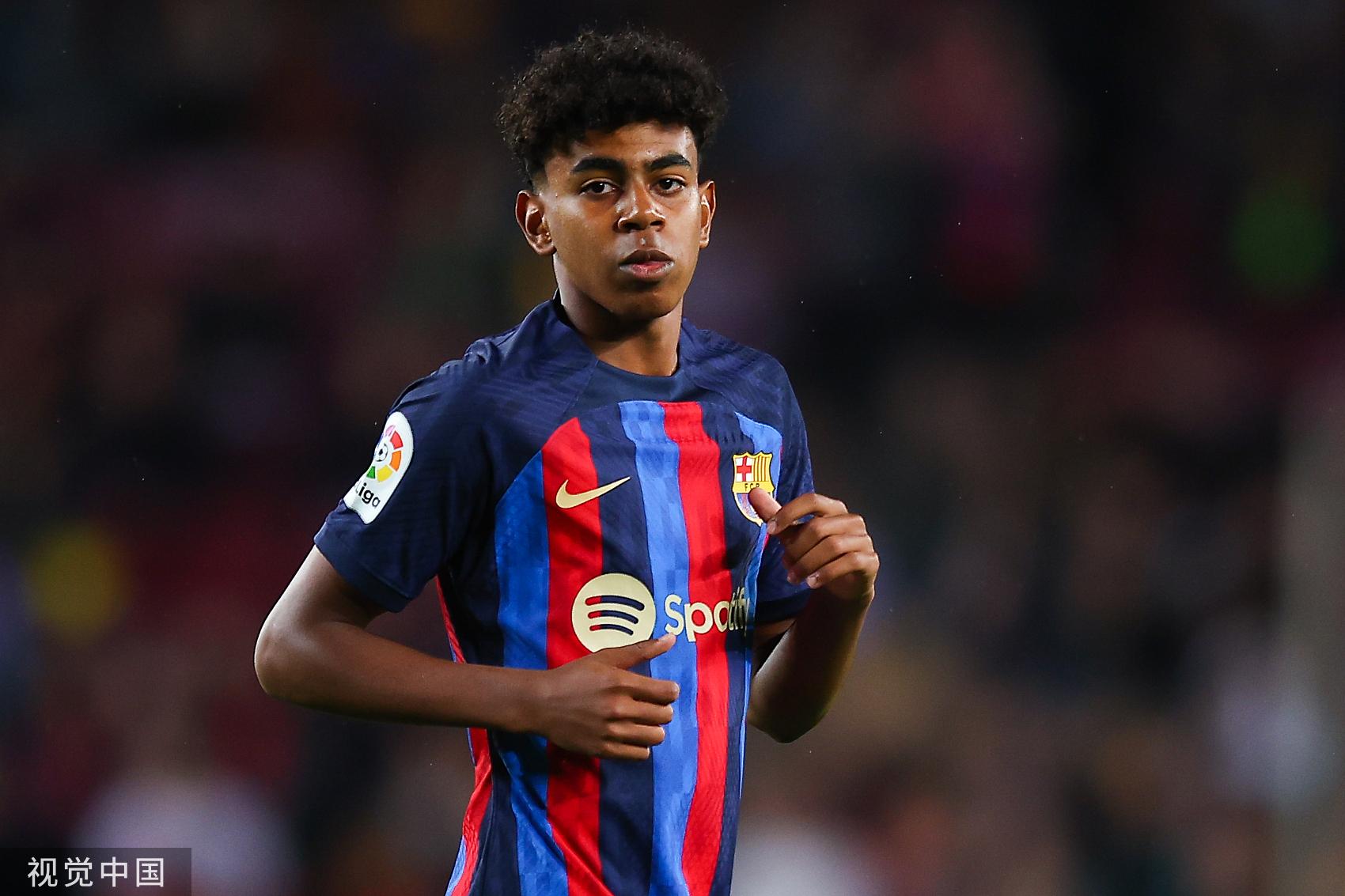 奥斯卡庆祝海港夺冠：我们是冠军！祝贺我的队友、朋友和球迷