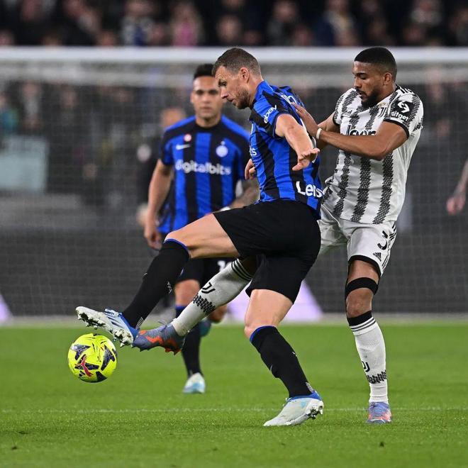 意媒：丹尼尔-马尔蒂尼可能会在冬窗离开亚特兰大