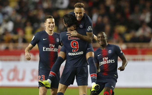 澳超战报：多布森、贝尔通切洛破门，喷气机2-0轻取悉尼（澳超快报：多布森、贝尔通切洛建功，喷气机2-0零封悉尼）